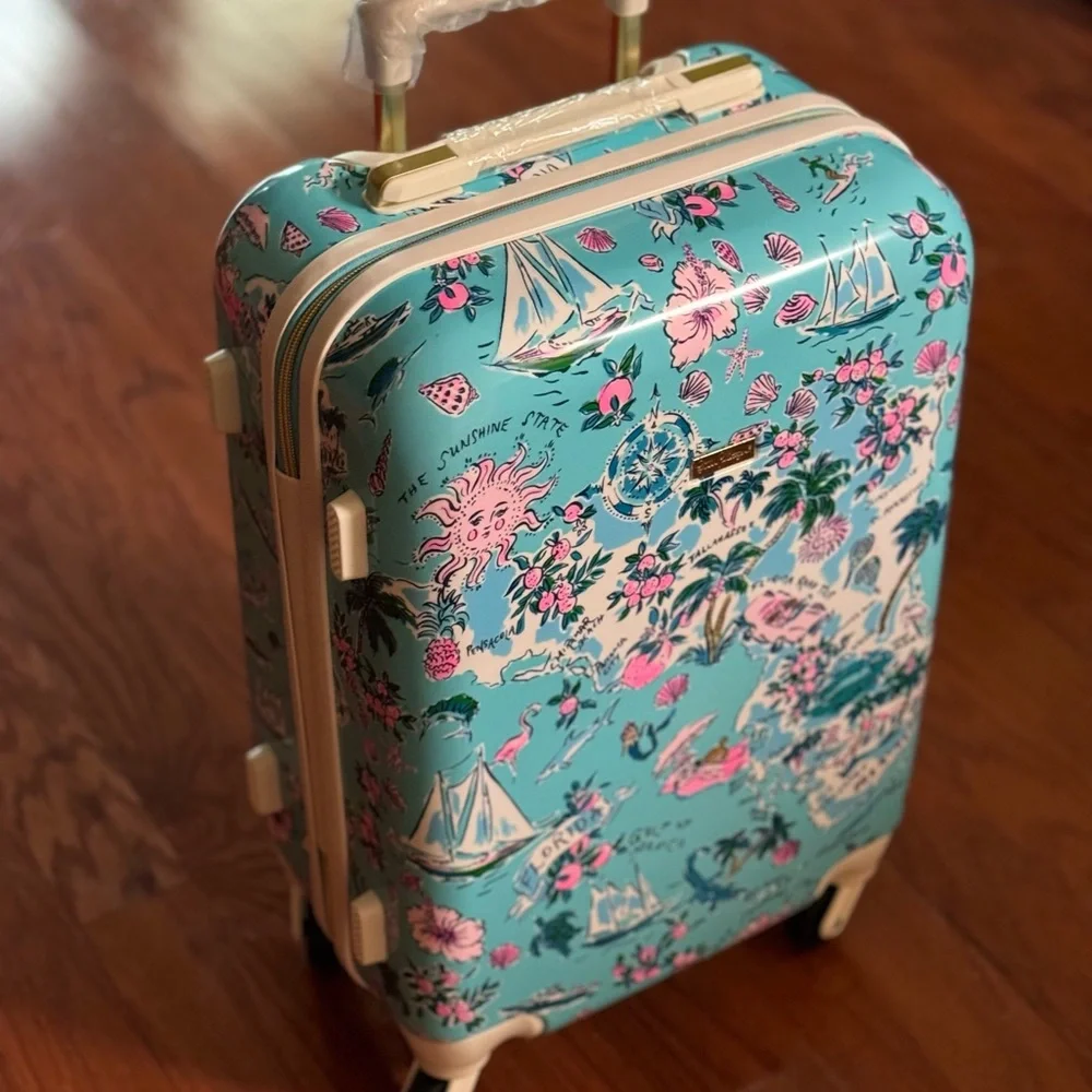 Lilly Pulitzer suitcase NEW in Florida blue print - Picture 4 of 13